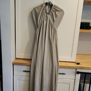 💙SHEIN -NWOT Taupe Halter Maxi Dress Size Large
